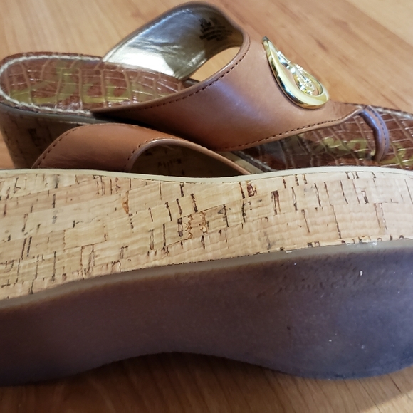 COPY - Sam Eldelman sandal - Picture 3 of 4